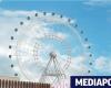 As the Russian army retreated, Putin opened Europe’s largest Ferris wheel, which immediately stopped